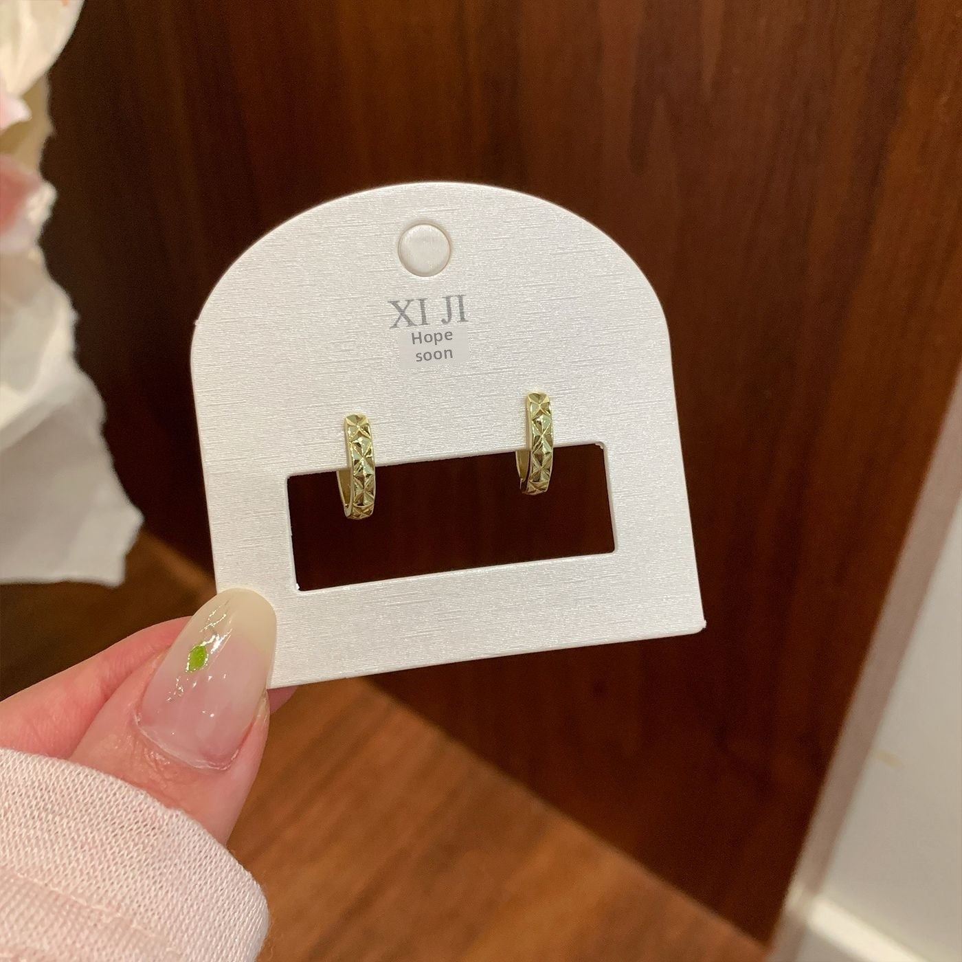 Lingge Exaggerated Clip Earrings For Women In Silver Plated Copper With Electroplated Gold Finish