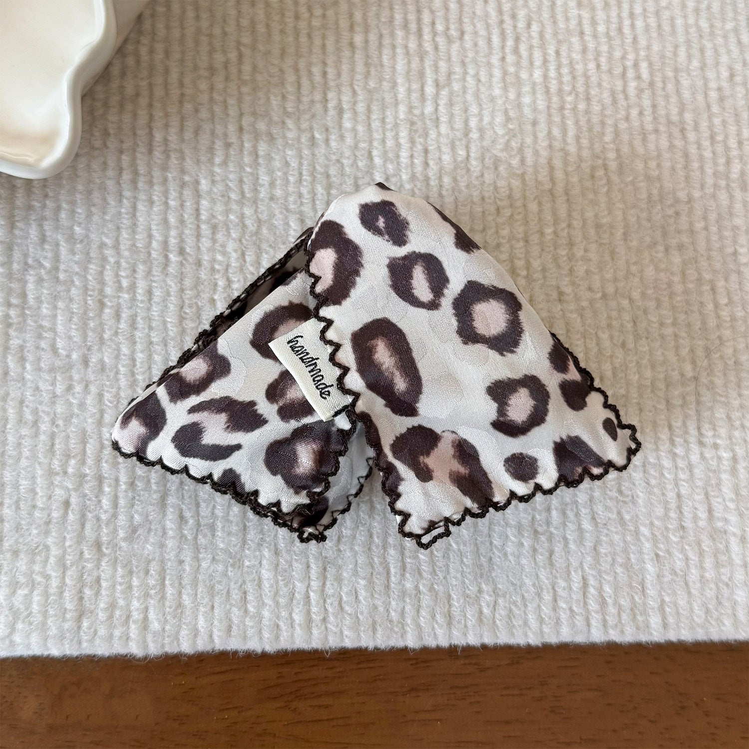 Leopard Print New Style Hair Claws For Women In Cloth Material, Perfect For  Spring And Summer