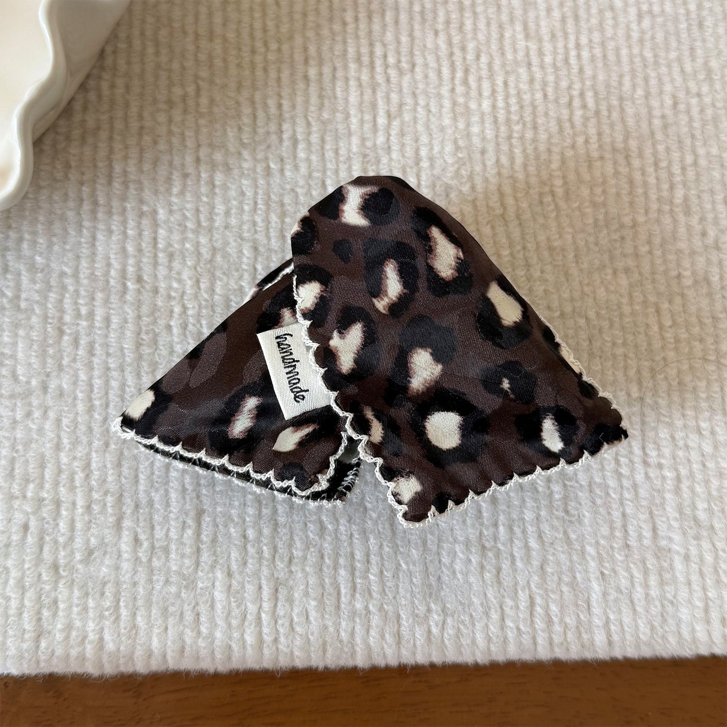 Leopard Print New Style Hair Claws For Women In Cloth Material, Perfect For  Spring And Summer