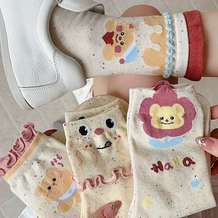 New Style Bear Pattern Women's Polyester Socks In Multicolor For Spring Sports And Casual Wear
