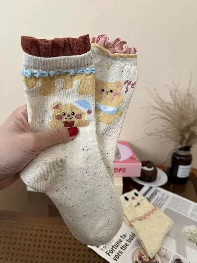 New Style Bear Pattern Women's Polyester Socks In Multicolor For Spring Sports And Casual Wear