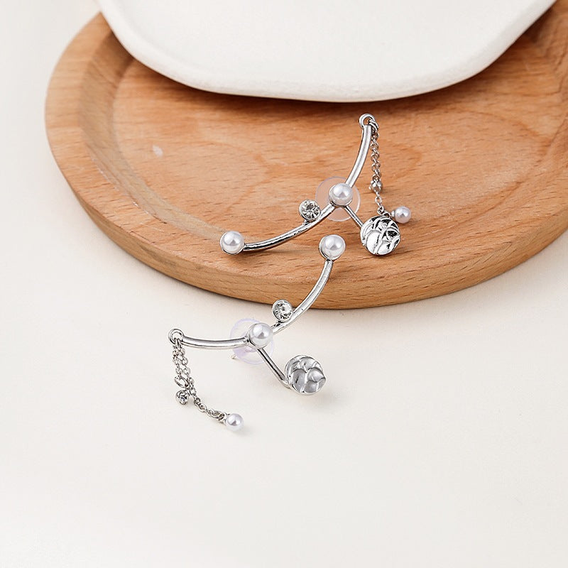For New Style Chain Earrings In Silver Alloy With Rhinestones, Featuring 304 Stainless Steel Ear Pins