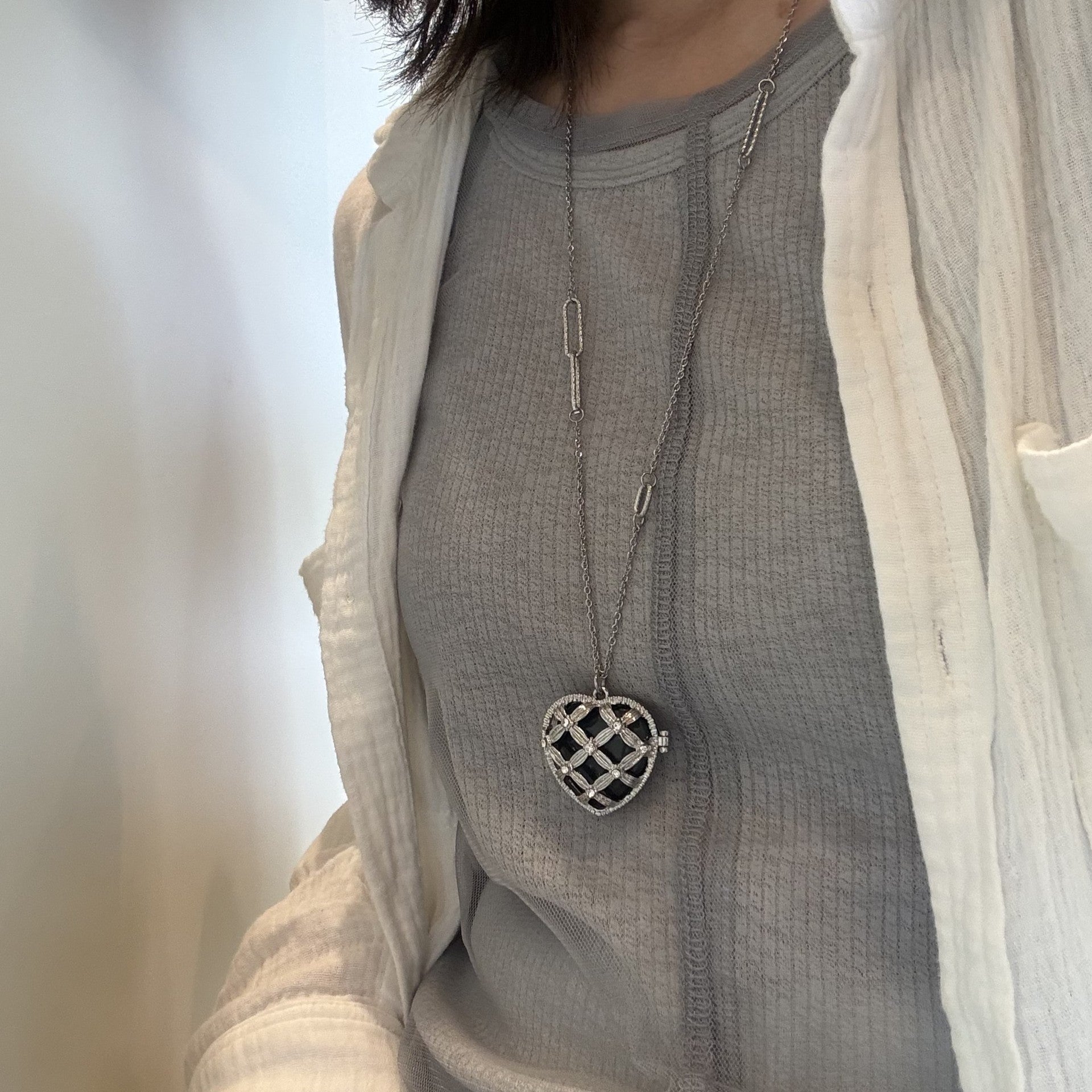 Handmade Heart Shape Sweater Chain Necklace In Silver Alloy Featuring Natural Moonstone Pendant For Unisex