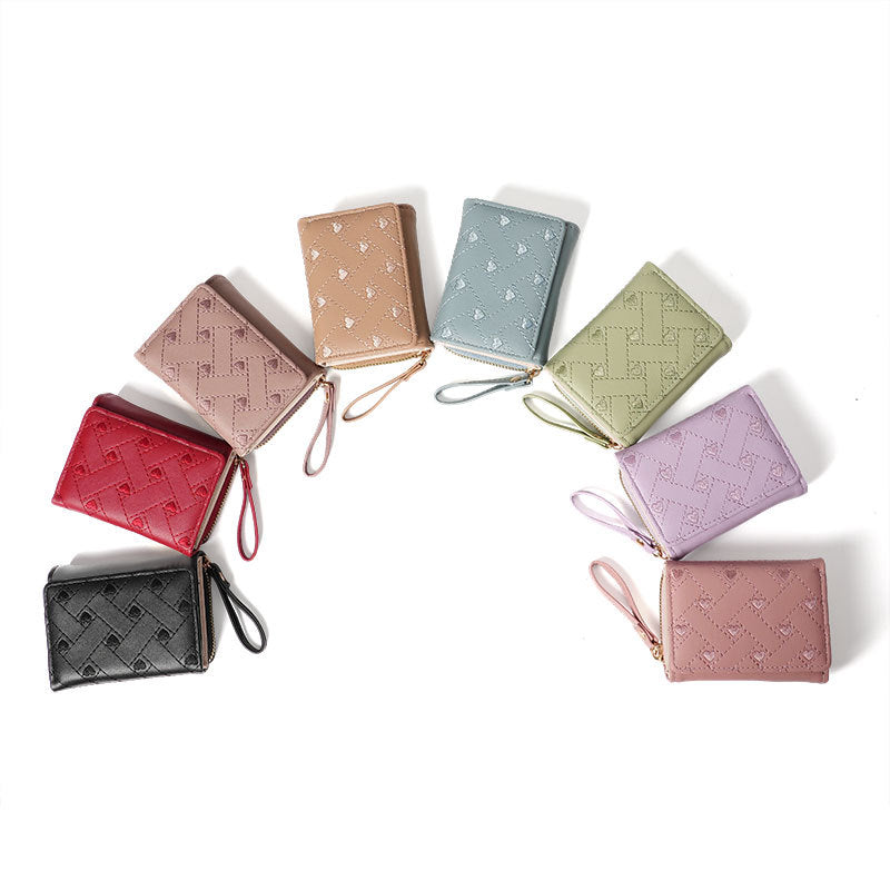 Heart Shape Women’s Card Holder In Pu Leather Featuring Embroidery Detail