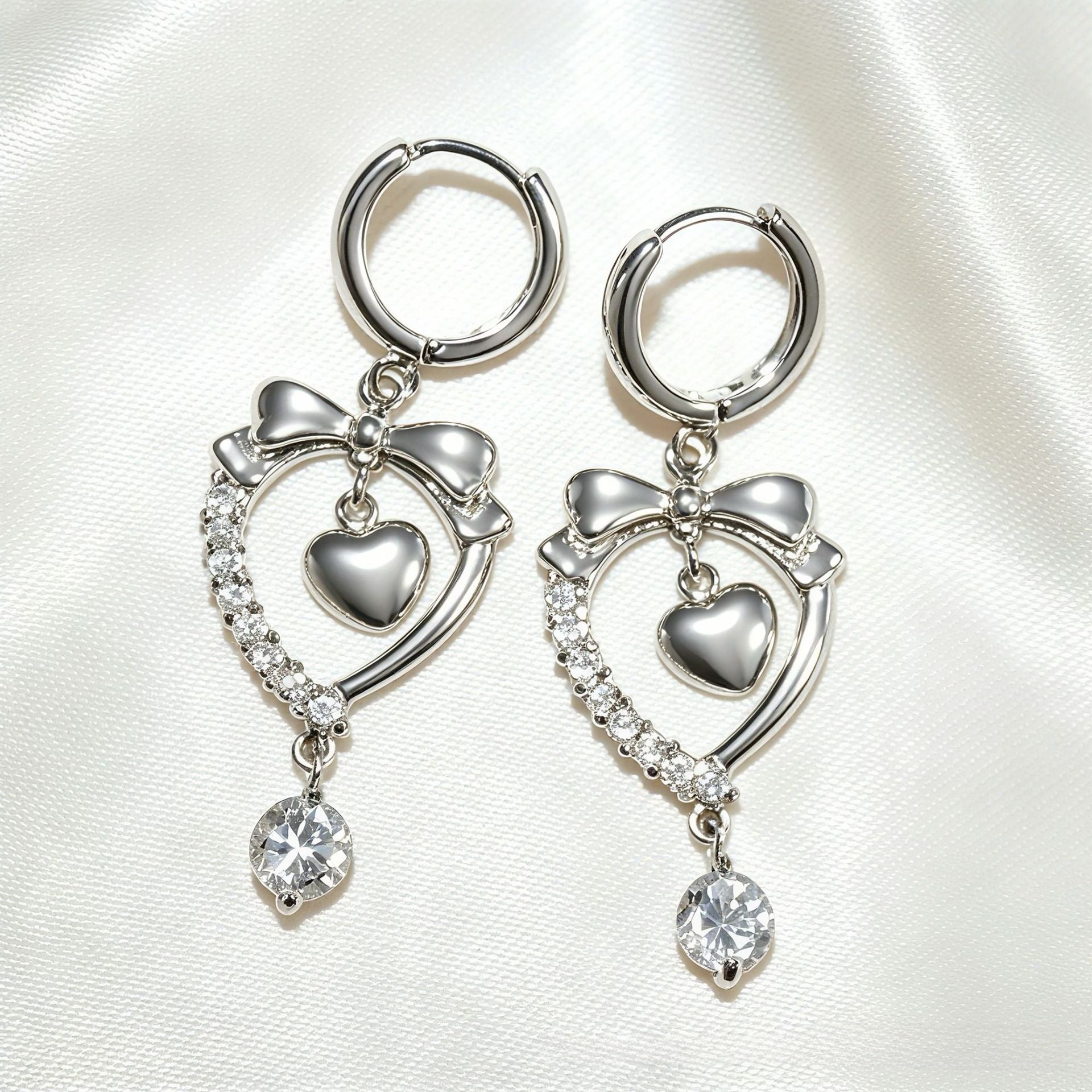 Heart Shape Hoop Earrings For Women In Silver Featuring Copper Ear Pins, 1 Pair