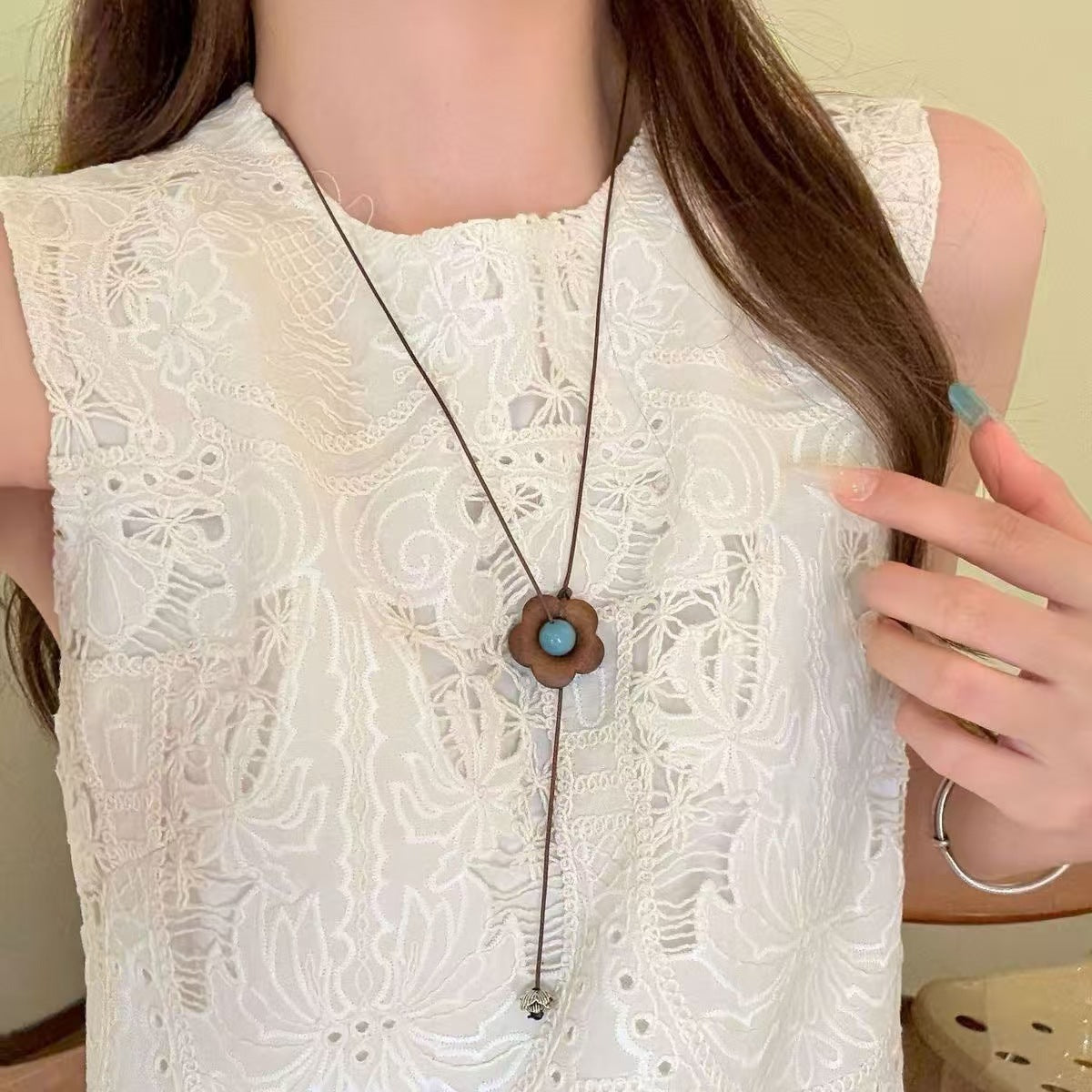 Ethnic Style Red Beaded Chain Sweater Chain Necklace For Women Featuring Wood Beading Flowers