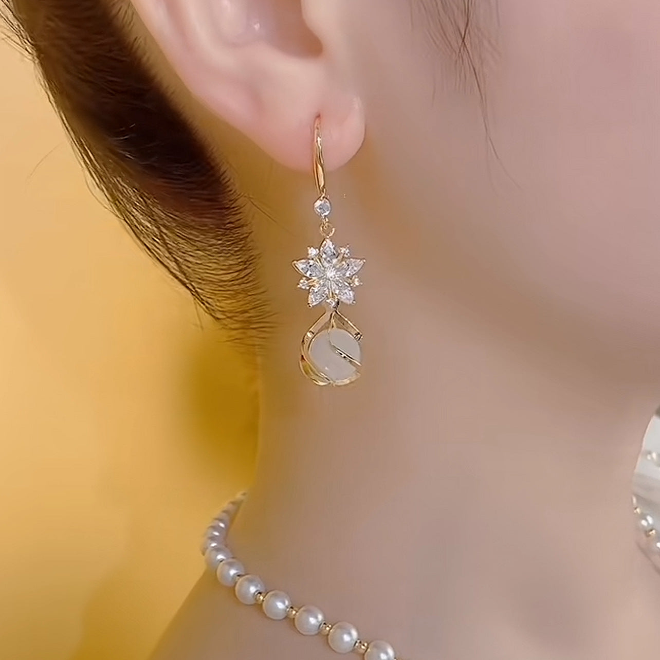 Gold Flowers Earrings For Women With Copper Ear Pins And Zircon Inlay, Elegant Metal Jewelry