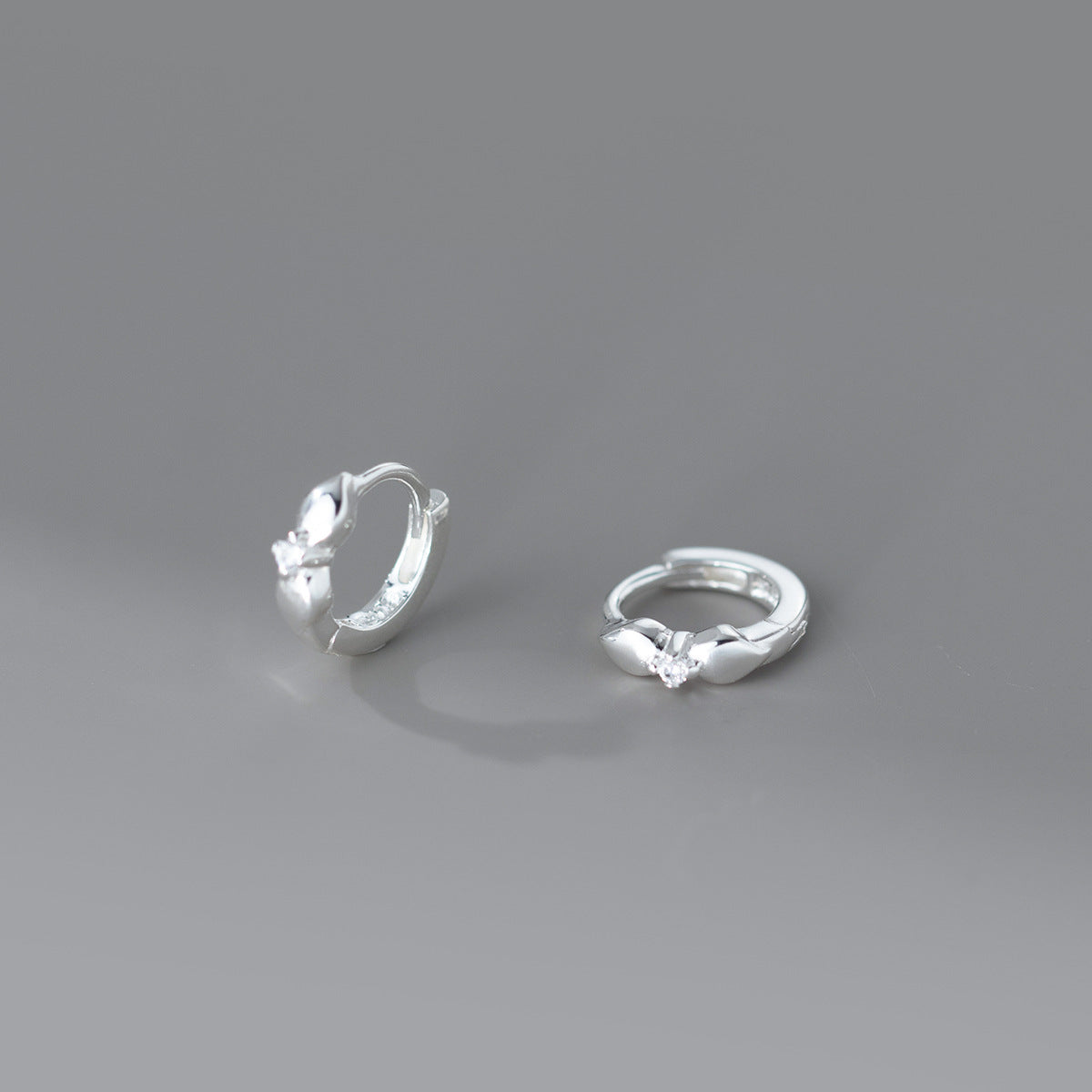 Bow Tie Earrings For Women In 925 Sterling Silver Featuring Diamond Inlay, 1 Pair