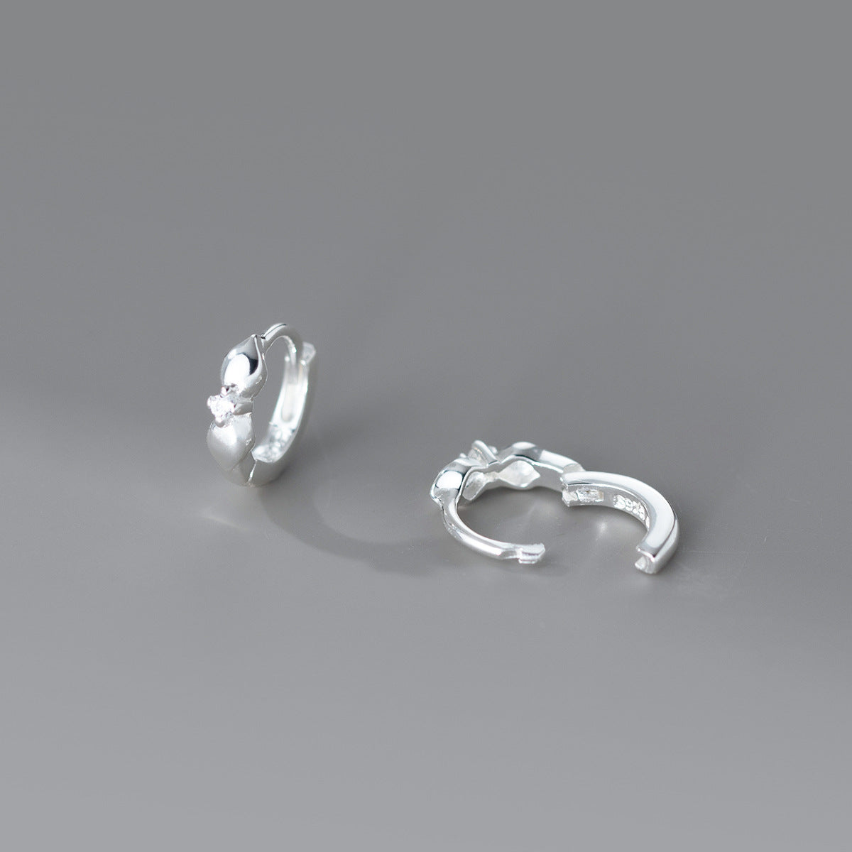 Bow Tie Earrings For Women In 925 Sterling Silver Featuring Diamond Inlay, 1 Pair