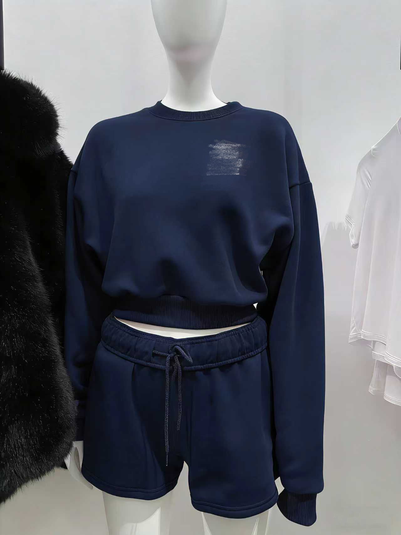 Casual Shorts Co-ord Set In Polyester Featuring 3D Print With Long Sleeve Top And Shorts, 2 Pieces Set