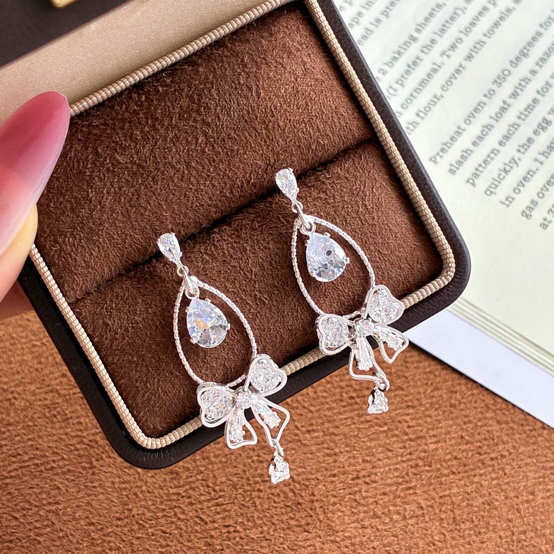 Elaborate Gold Butterfly Drop Earrings For Women With Sweet Style Featuring Zircon Inlay And Copper Material