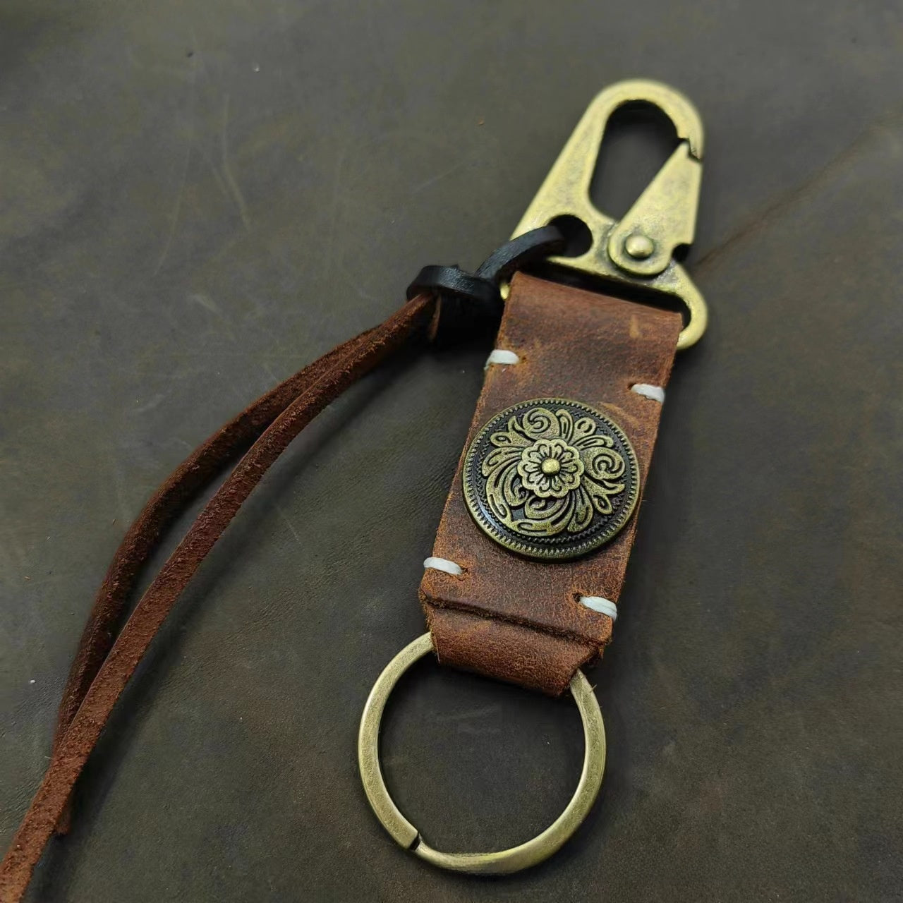 Halloween Car Key Chain In Dyed Black Featuring Durable Zinc Material