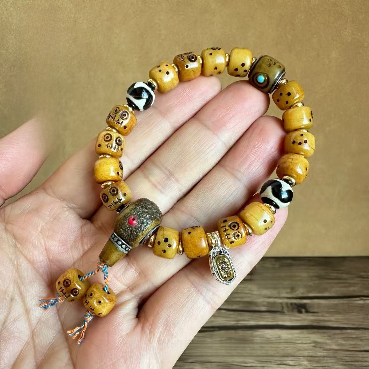 Ethnic Style Unisex Rosary Bracelet With Alloy Pendant Featuring Carving Craftsmanship, Perfect For Festival Wear