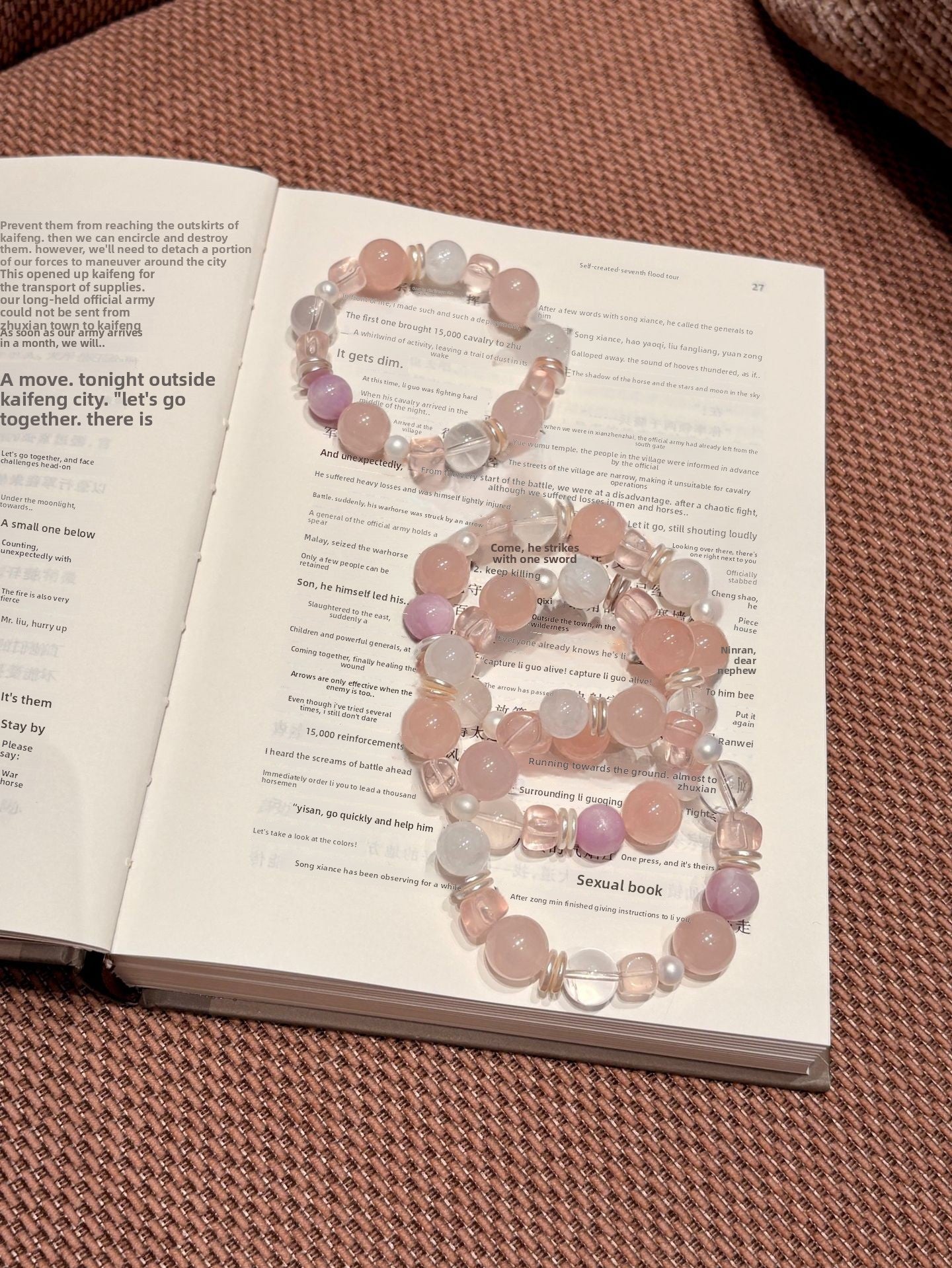 Natural Pink Crystal Shell Beaded Bracelet With Kunzite Inlay For Women