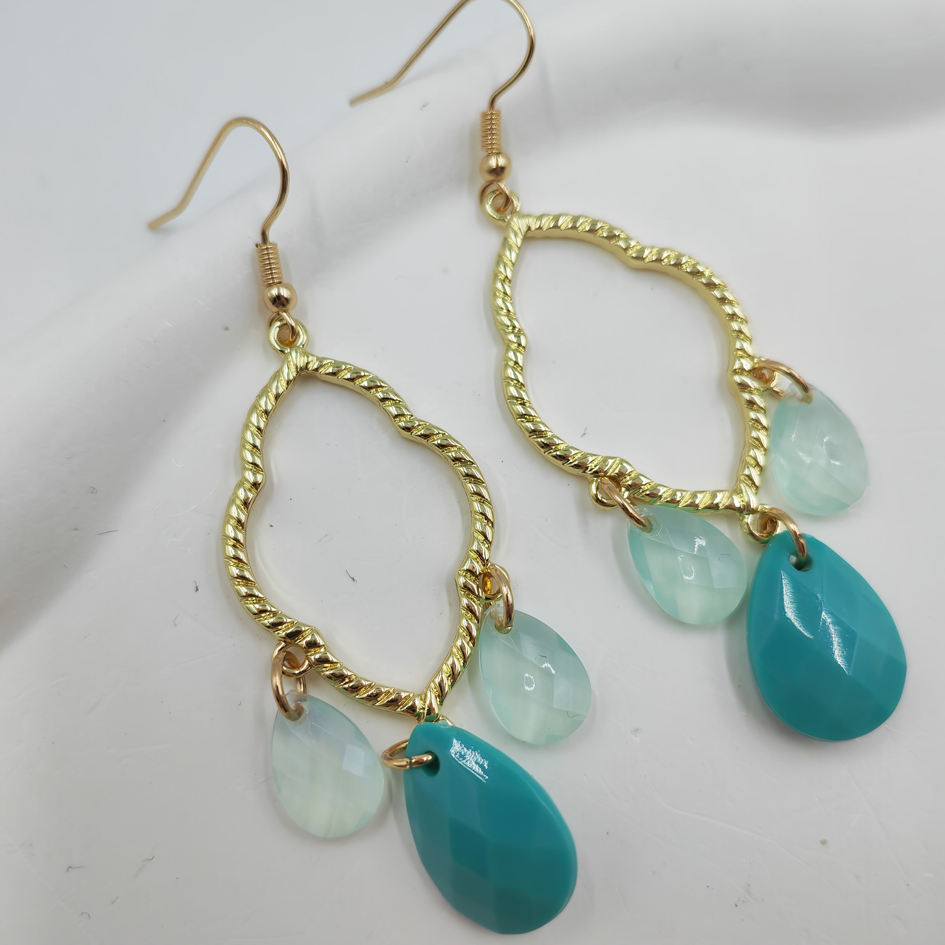 Geometric Simple Style Zinc Alloy Earrings For Women With Golden Plated Finish And 0.01µm Coating Thickness, Drop Earrings