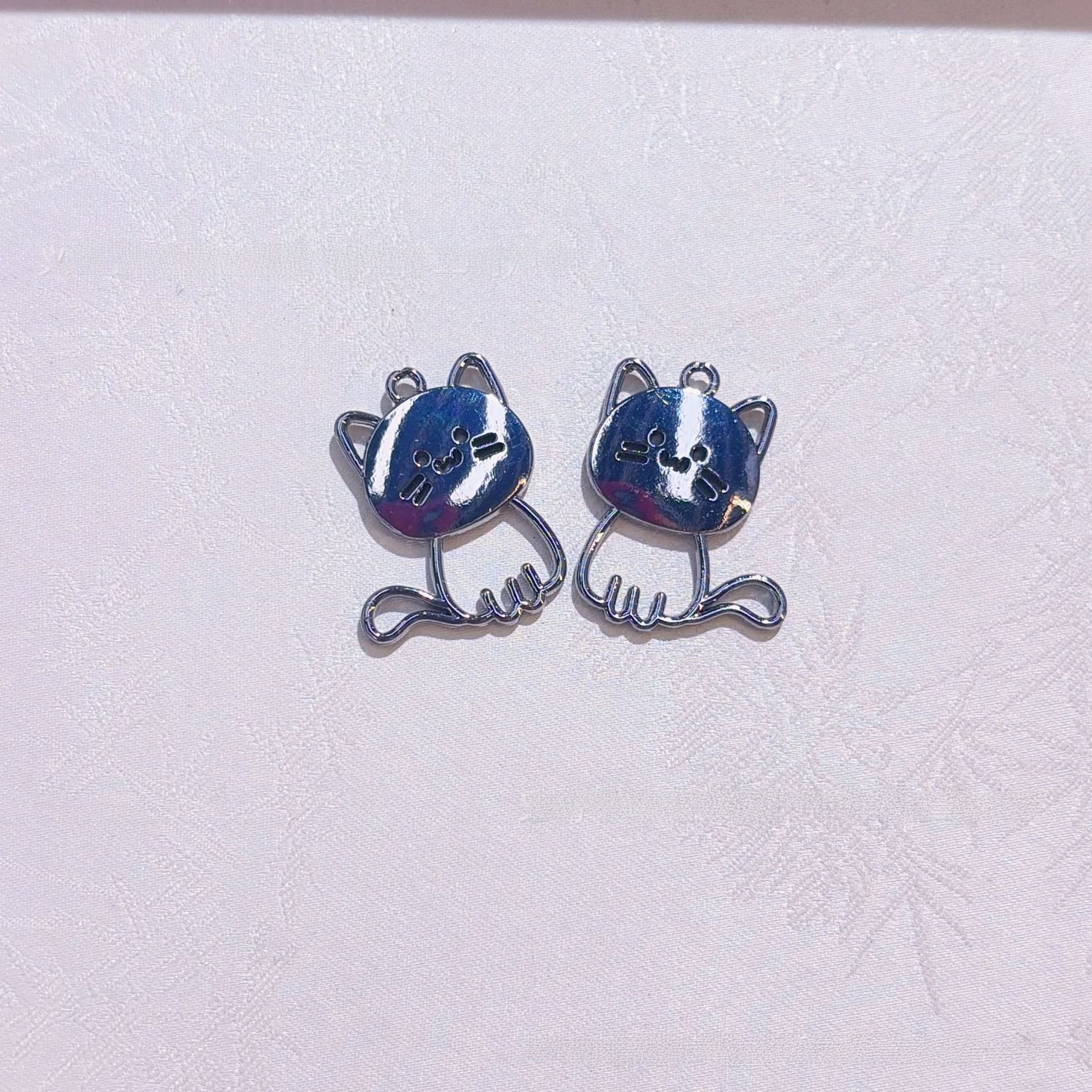 Cat Alloy Pendant With Stoving Varnish Featuring Multicolor Cartoon Style Jewelry Accessories