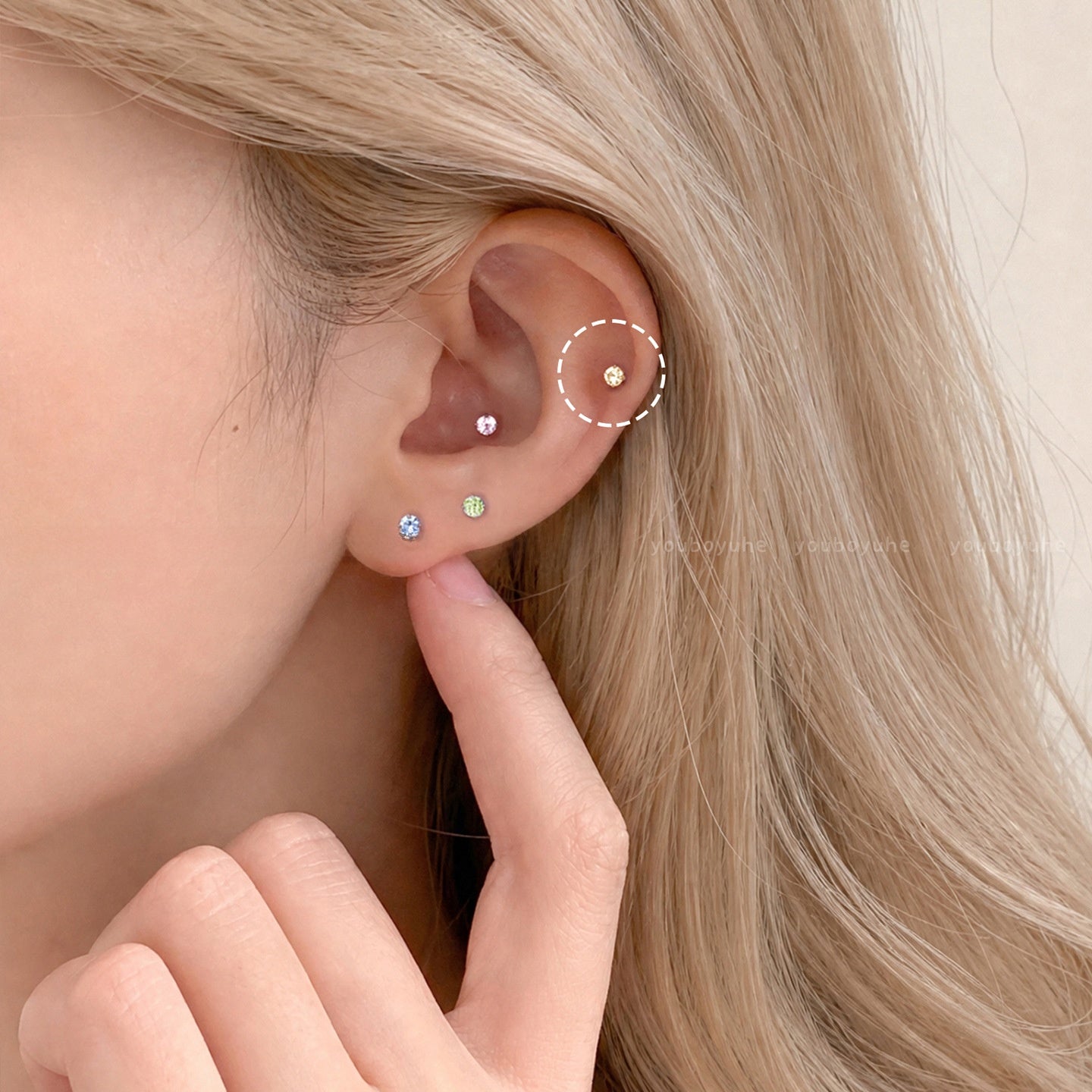Elaborate Round Stud Earrings For Women In Titanium Steel With Sweet Style Featuring Zircon Inlay