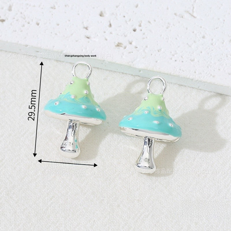 Mushroom Alloy Pendant With Enamel Craftsmanship, Electroplated Finish In Ombre Color Jewelry Accessories