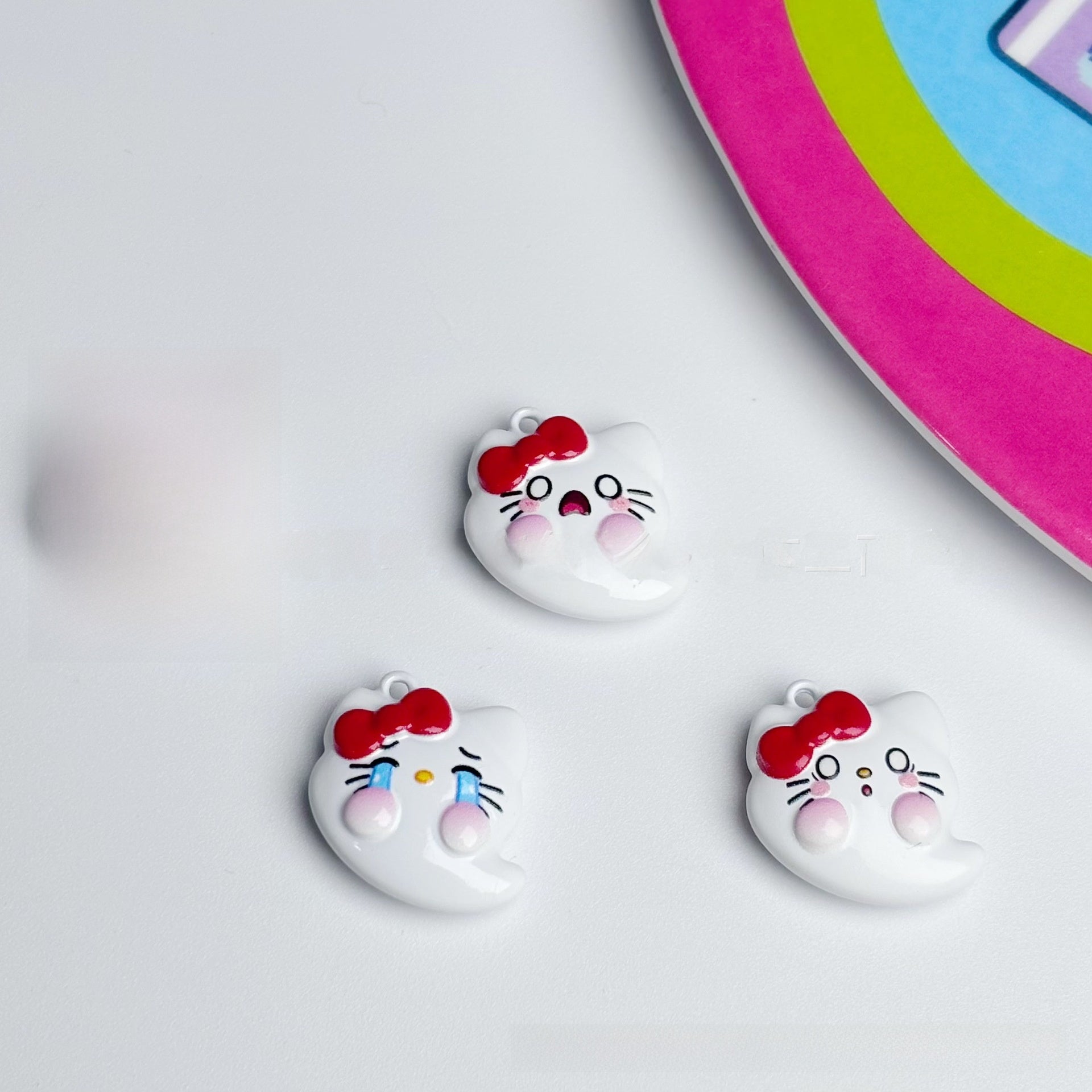 Cartoon Style Cat Alloy Pendant With Stoving Varnish, Halloween Jewelry Accessories