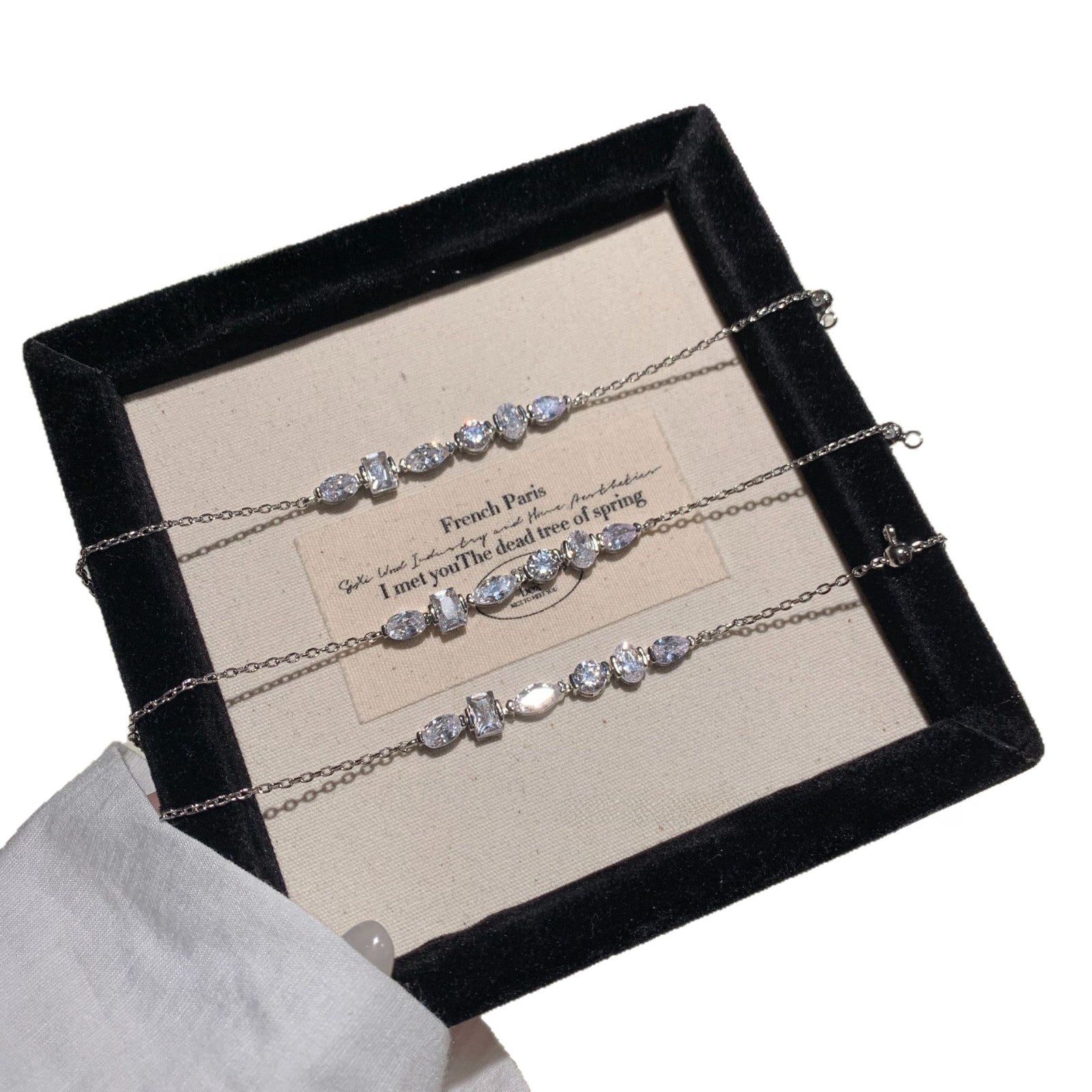 Horse Eye Bracelet For Women In Simple Style With Copper Chain And Zircon Inlay