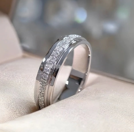 New Style Oval Rotatable Ring For Unisex In Silver Featuring 18K Real Gold Plated V Gold Material