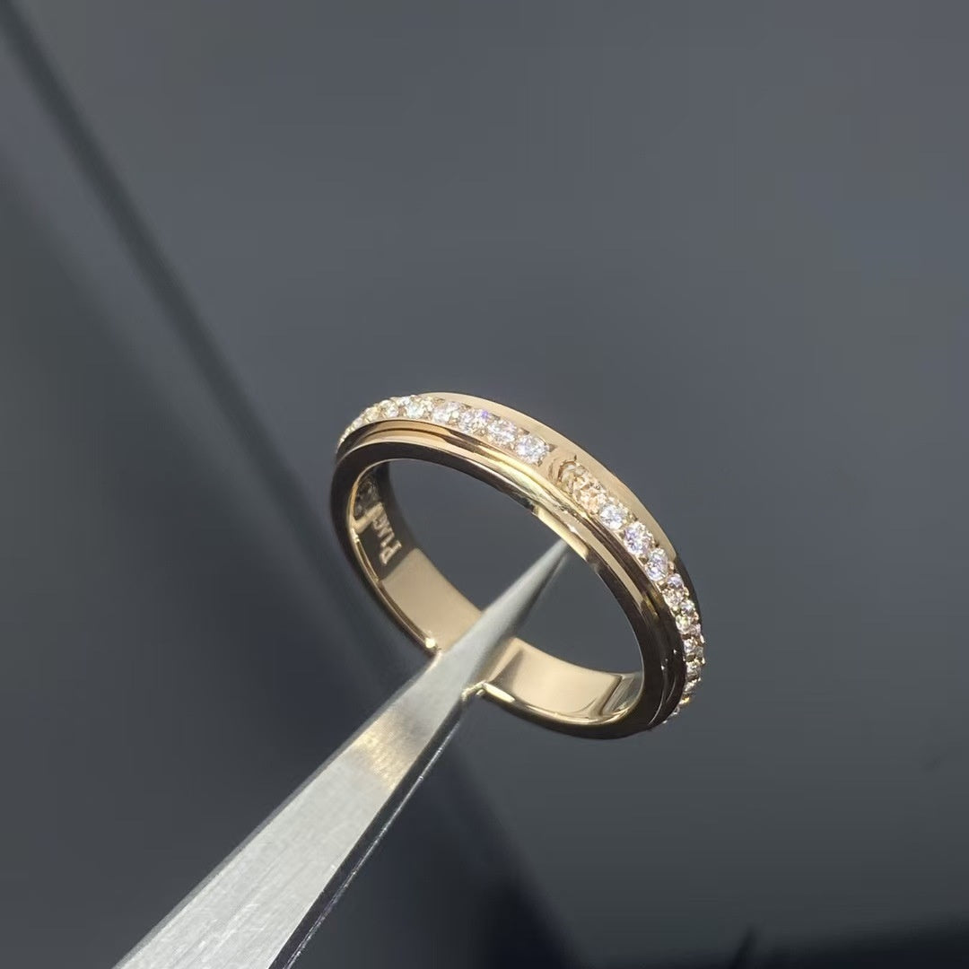 New Style Oval Rotatable Ring For Unisex In Silver Featuring 18K Real Gold Plated V Gold Material