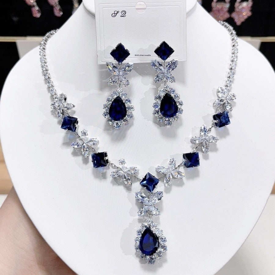 Oval Green Artificial Crystal Necklace With Zircon Inlay, Electroplated Copper Alloy Pendant For Women