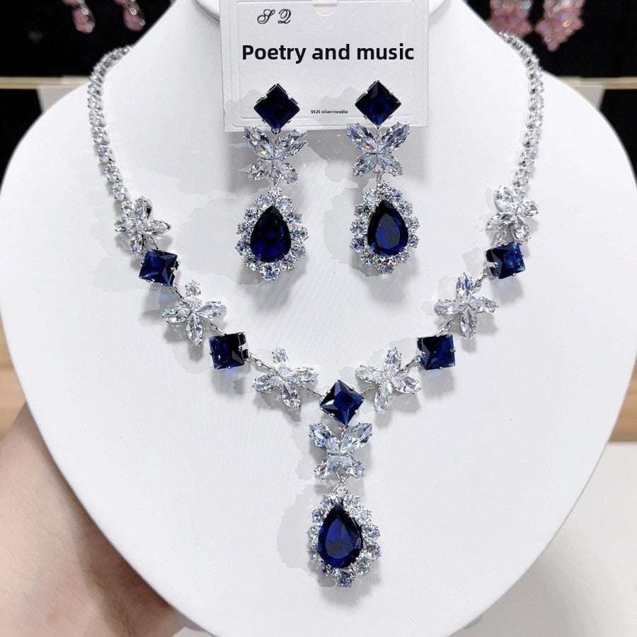 Oval Green Artificial Crystal Necklace With Zircon Inlay, Electroplated Copper Alloy Pendant For Women