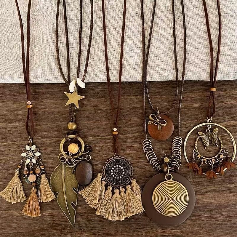 Bohemian Butterfly Tassel Necklace For Women In Mixed Materials, Perfect For Casual Wear