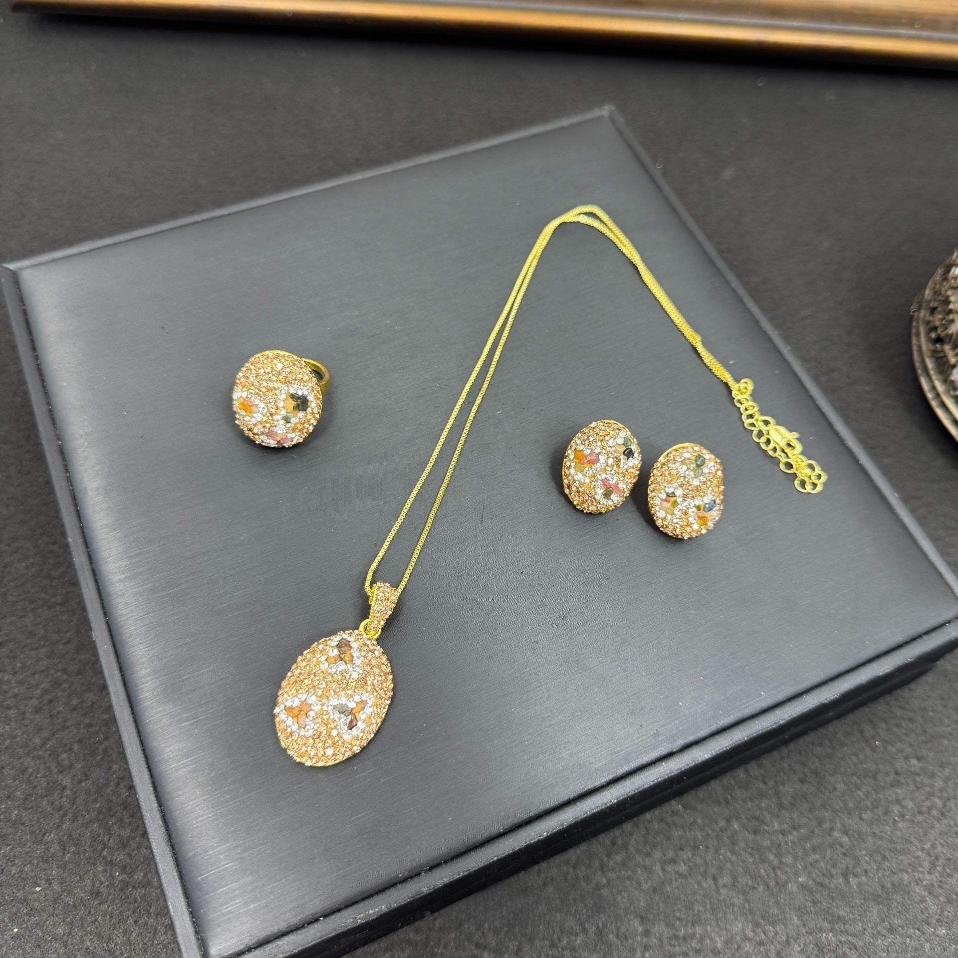 3 Pieces Multicolor Oval Natural Stone Jewelry Set For Women With Rhinestones