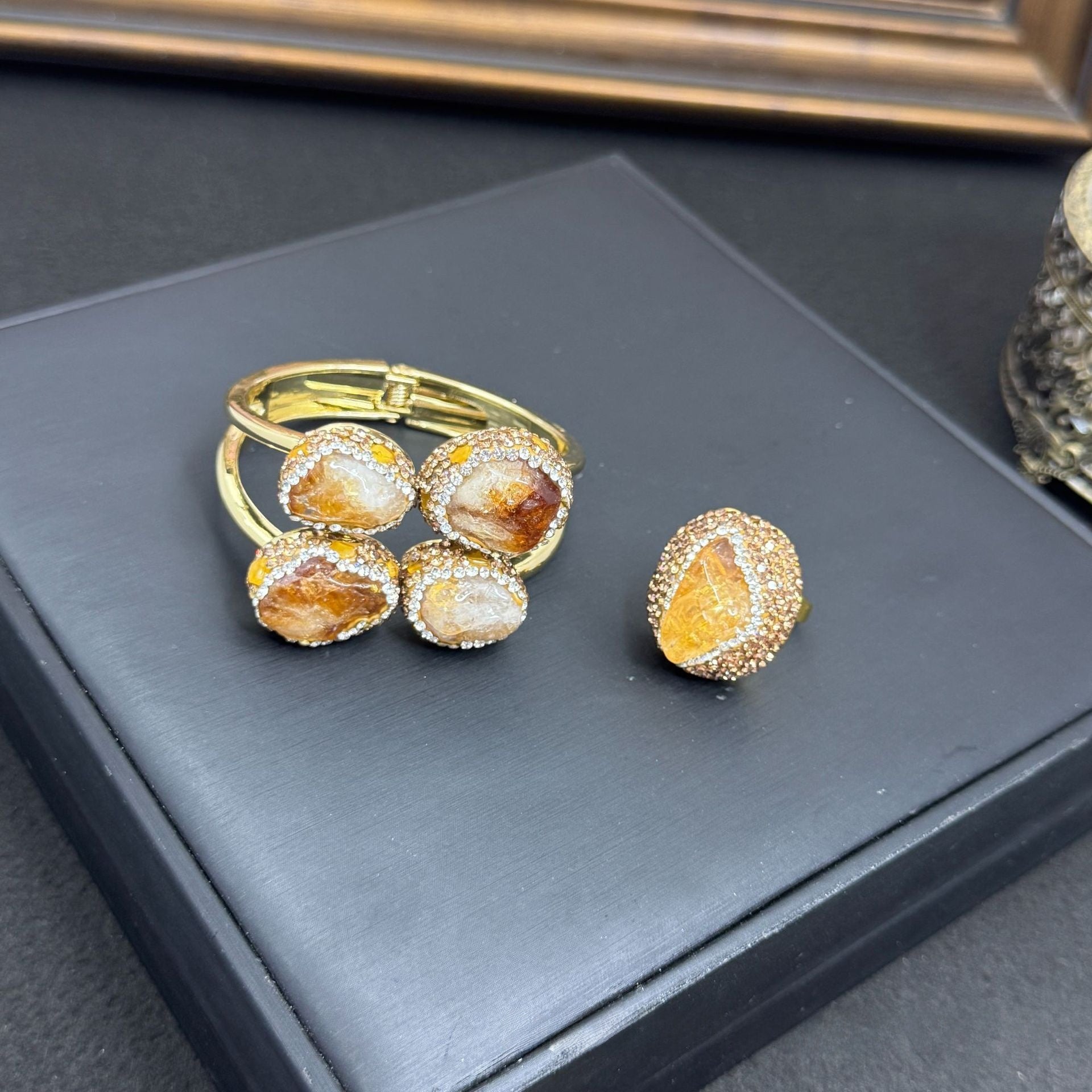 Asymmetrical Baroque Style Bangle With Baroque Pearl Inlay, Zinc Alloy, Featuring Stretch Adjustable Closure