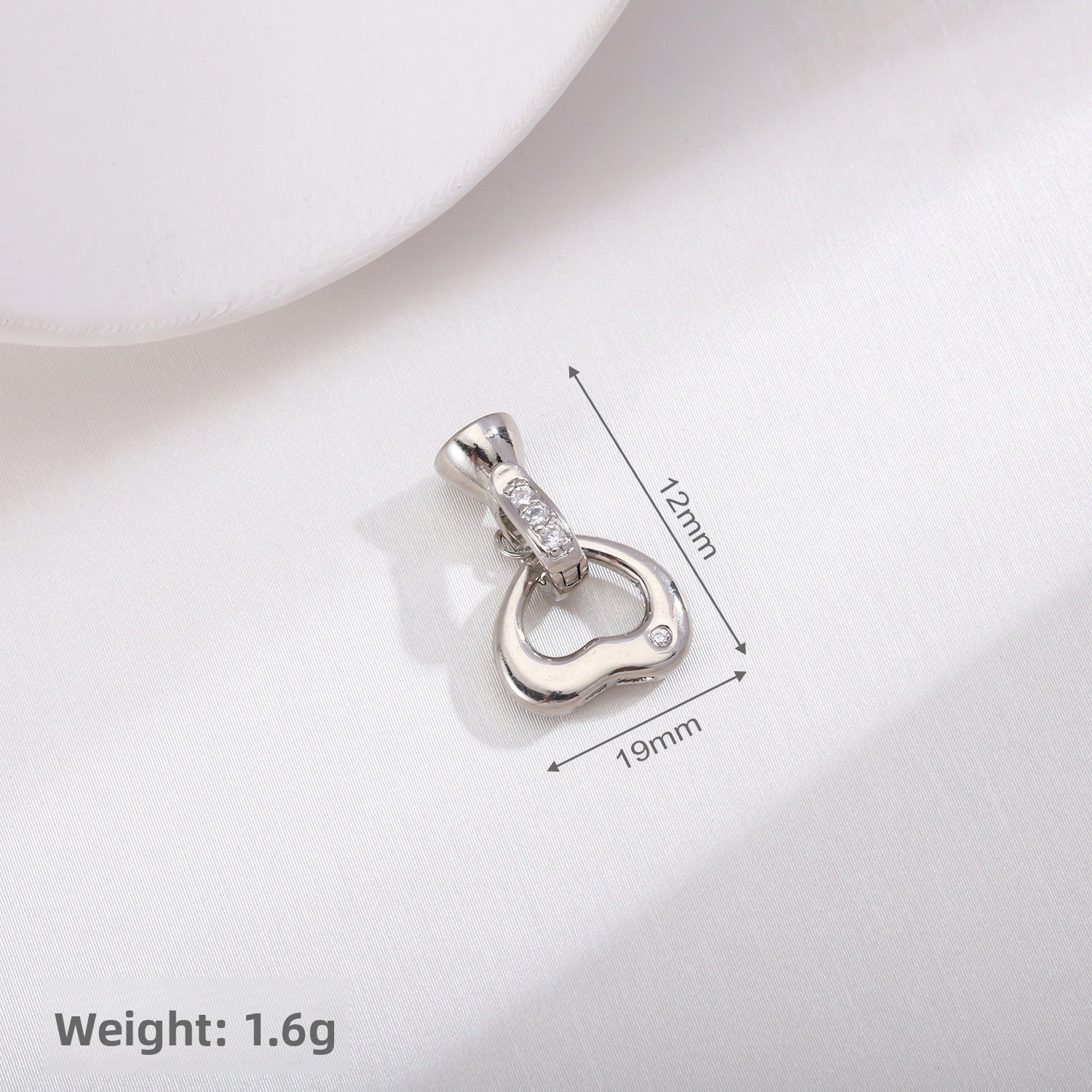 Copper Jewelry Buckle With Heart Clasp Closure, Electroplated And 18K Real Gold Plated Heart Shape In Gold