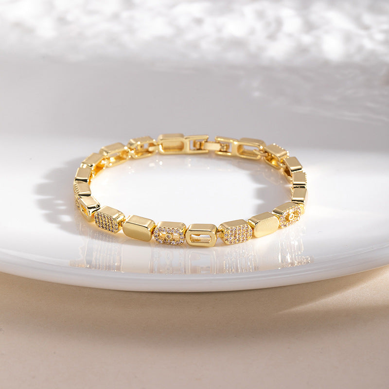 Honeycomb Braid Bracelets For Women In Electroplated Copper With Rhinestone Inlay Featuring Woven Chain Design