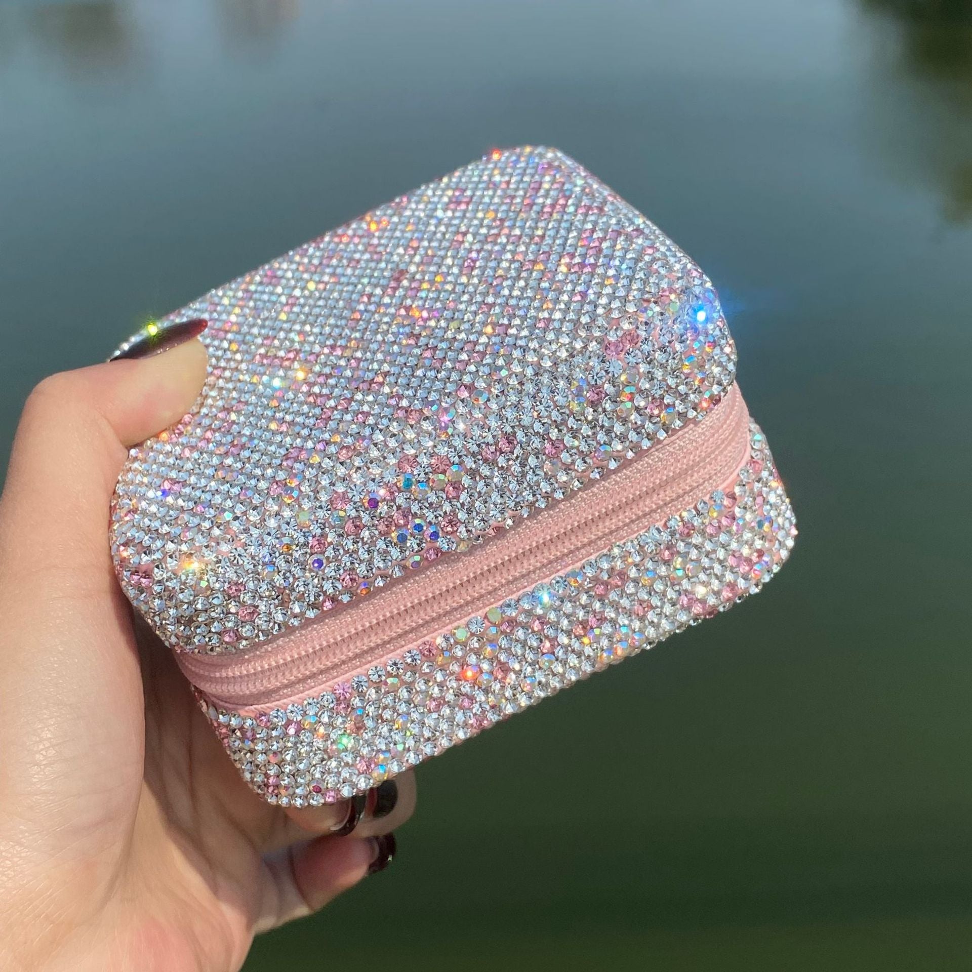 Glittery Jewelry Box Made Of Leather, Stylish And Durable Storage Solution