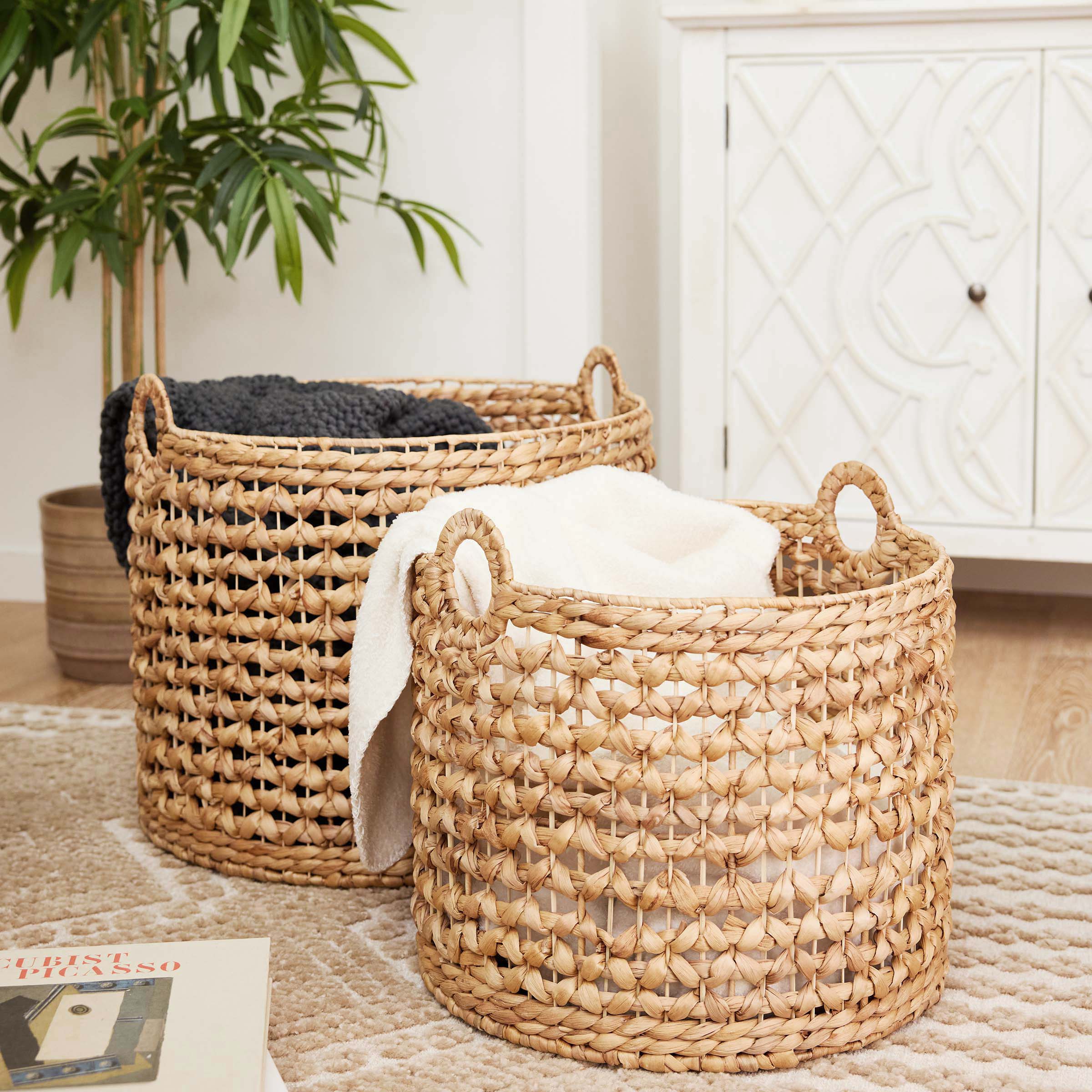 Water Hyacinth Round Storage Basket - Natural, 17.8x17.8x13.8"